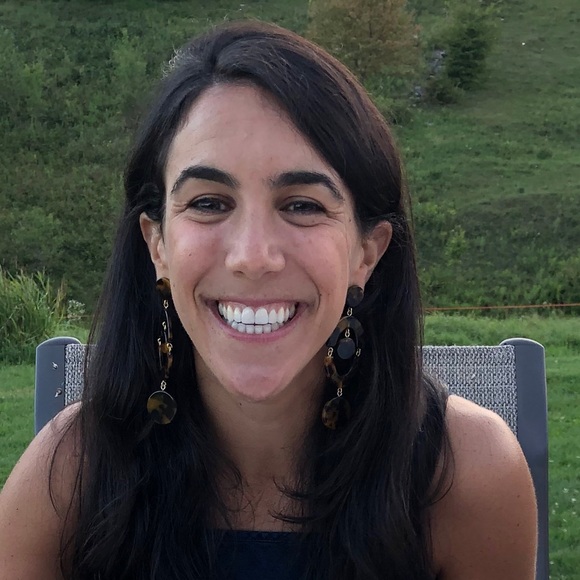 Meet your Posher, Jessica - Picture 1 of 1